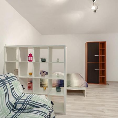 Vlad House Burebista Alba Iulia New Lägenhet Bukarest Exteriör bild