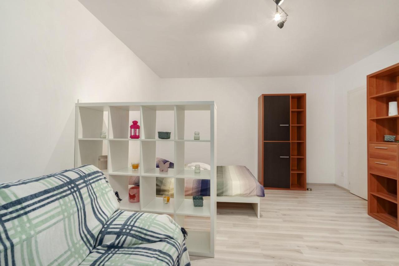 Vlad House Burebista Alba Iulia New Lägenhet Bukarest Exteriör bild